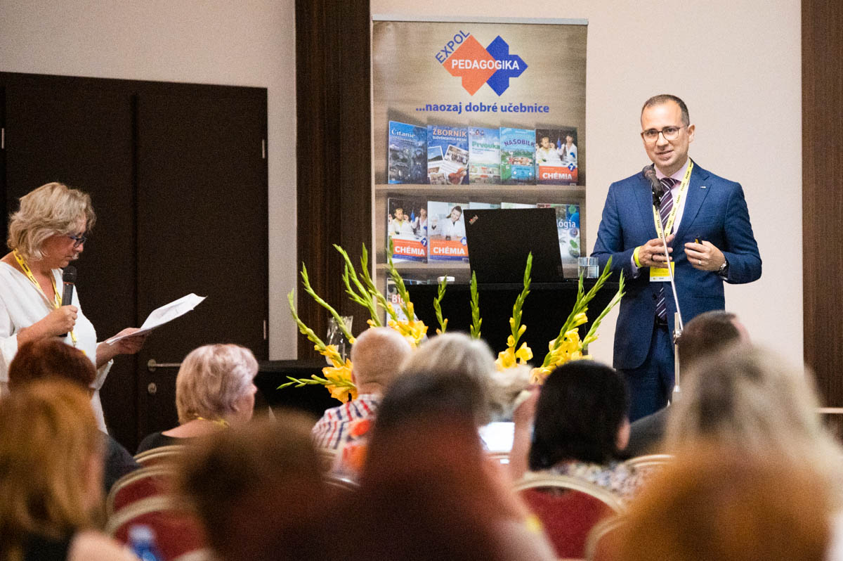 Foto – Učiteľ nie je Google 9