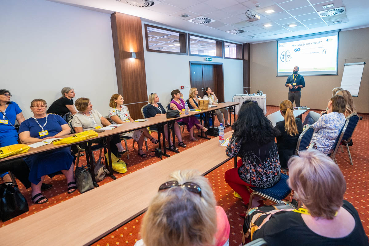 Foto – Učiteľ nie je Google 9